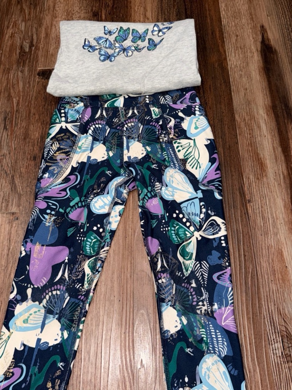 Cat & Jack Navy Leggings with Teal, Purple & Cream Butterfly Print